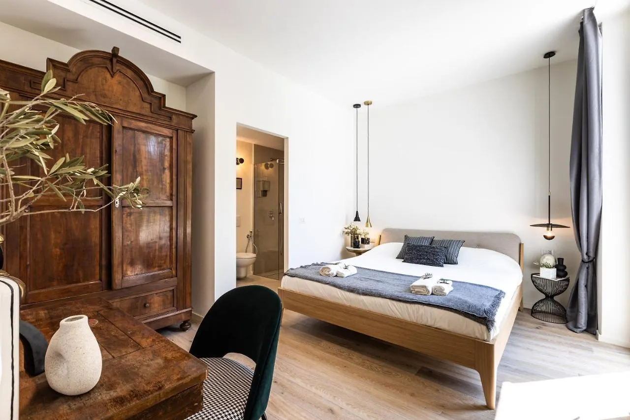*Villa Olivo*With Private Terrace & Jacuzzi + 3Bedrooms Milano 0*,  İtalya